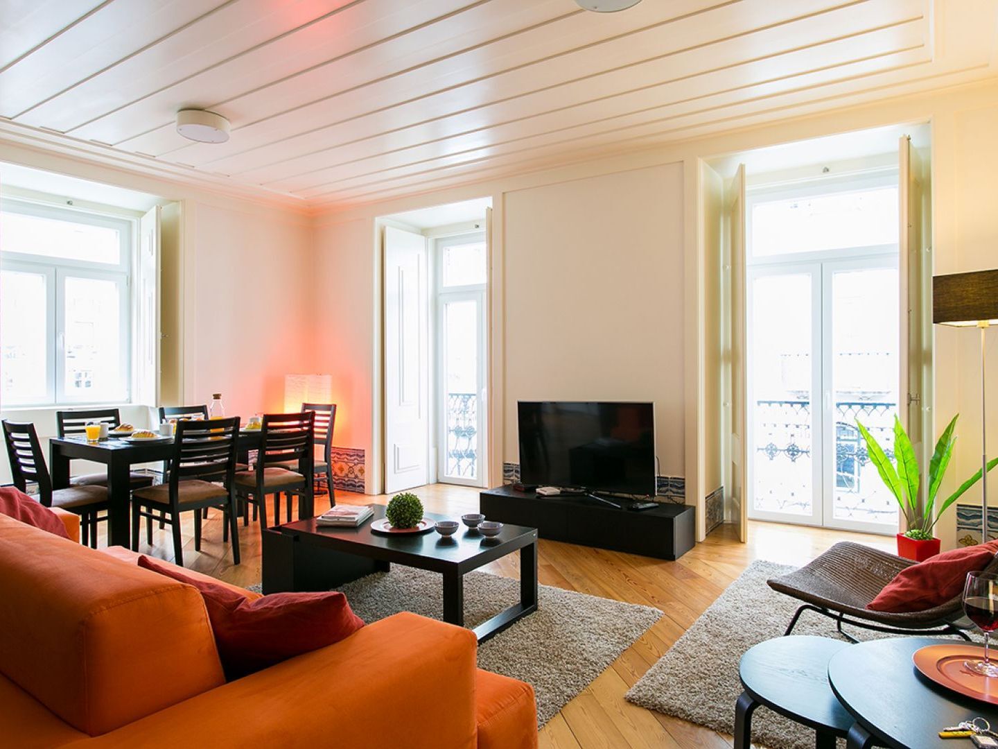 Joivy Elegant 2br With Workspace Nearby Baixa-chiado Subway Apartamento Lisboa