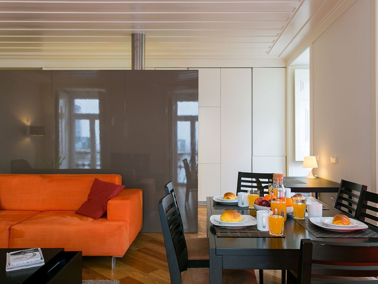 Joivy Elegant 2br With Workspace Nearby Baixa-chiado Subway Apartamento Lisboa